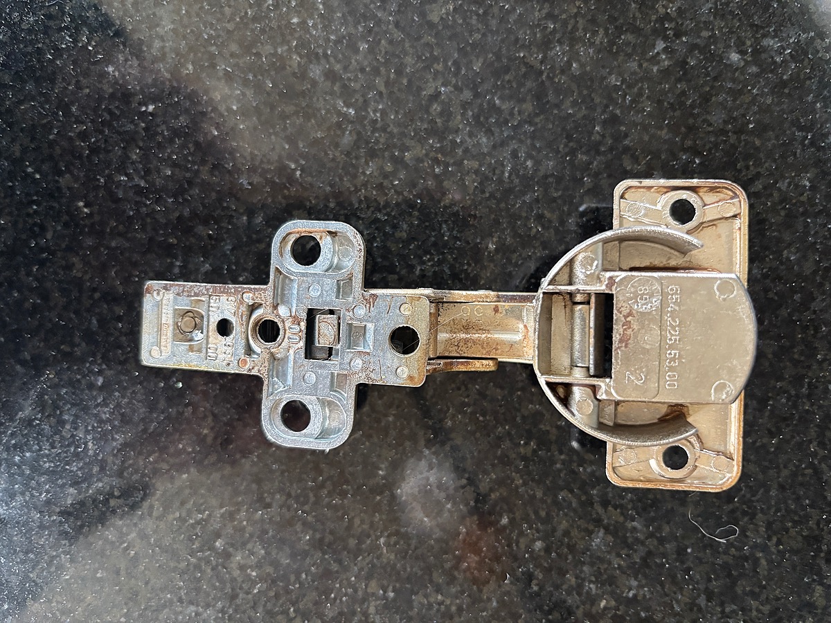 Thomasville hinge